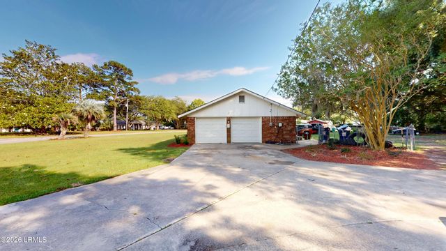 2228 Plantation Drive, Beaufort, SC 29902