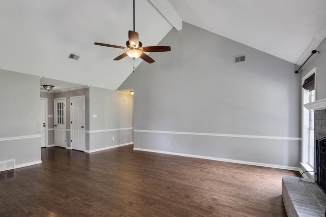 4166 MEADOW FIELD LN, Bartlett, TN 38135