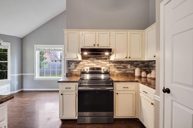 4166 MEADOW FIELD LN, Bartlett, TN 38135