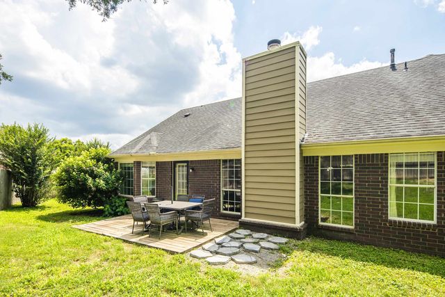 4166 MEADOW FIELD LN, Bartlett, TN 38135