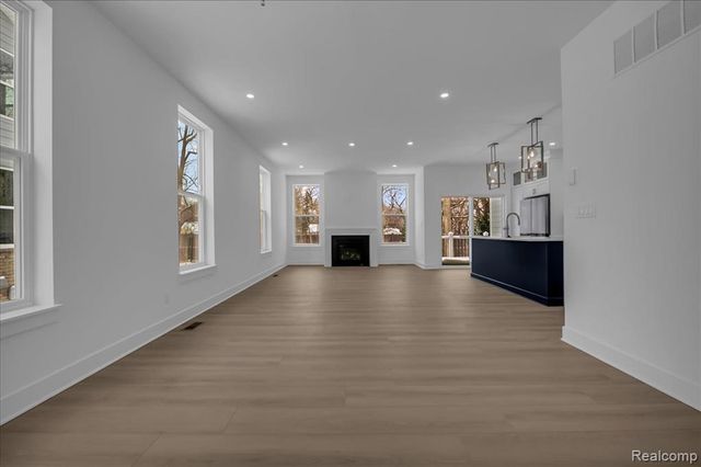 10790 Barrett, Plymouth, MI 48170