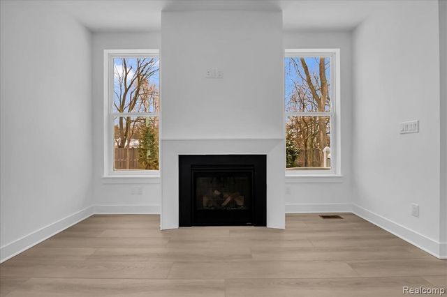 10790 Barrett, Plymouth, MI 48170