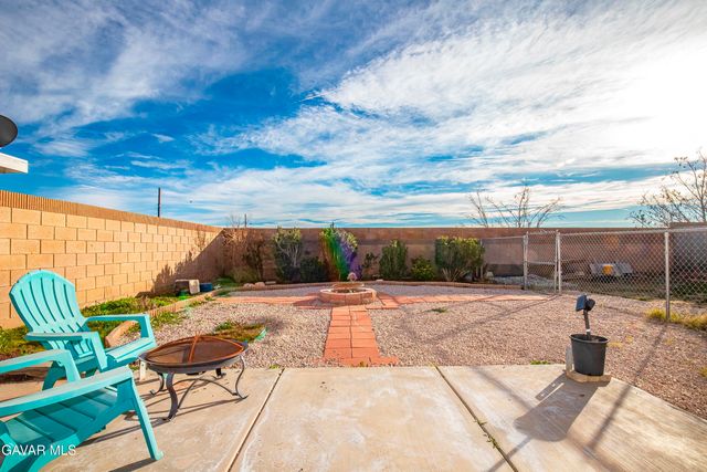 2716 Westland Drive, Rosamond, CA 93560