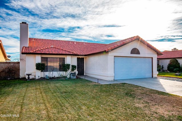 2716 Westland Drive, Rosamond, CA 93560