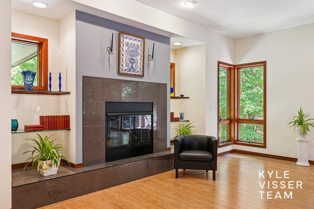 4444 Oak River Drive Ne, Plainfield Twp, MI 49525