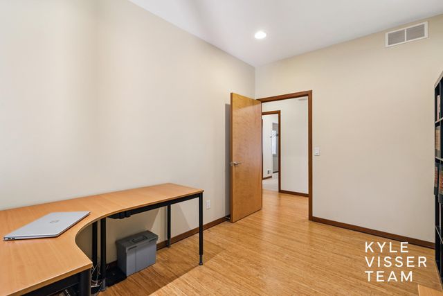 4444 Oak River Drive Ne, Plainfield Twp, MI 49525