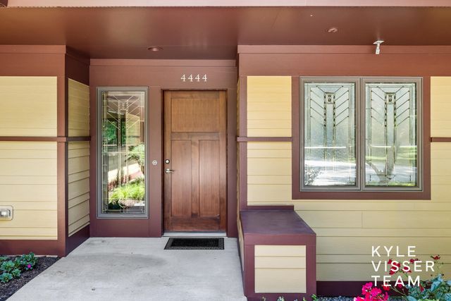 4444 Oak River Drive Ne, Plainfield Twp, MI 49525