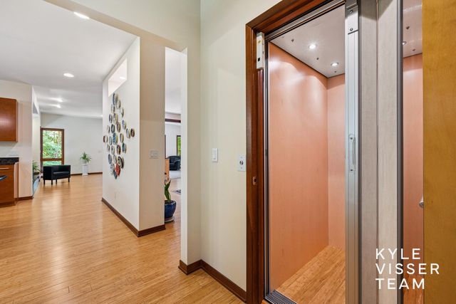 4444 Oak River Drive Ne, Plainfield Twp, MI 49525