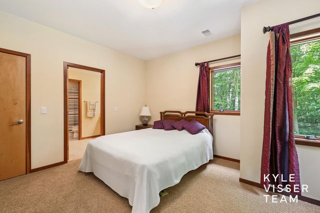 4444 Oak River Drive Ne, Plainfield Twp, MI 49525