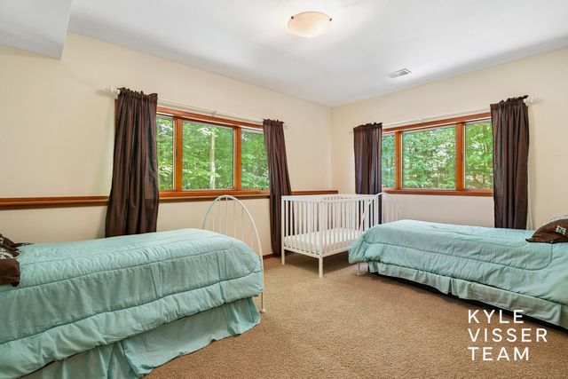 4444 Oak River Drive Ne, Plainfield Twp, MI 49525