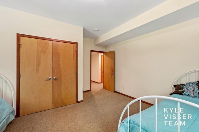 4444 Oak River Drive Ne, Plainfield Twp, MI 49525