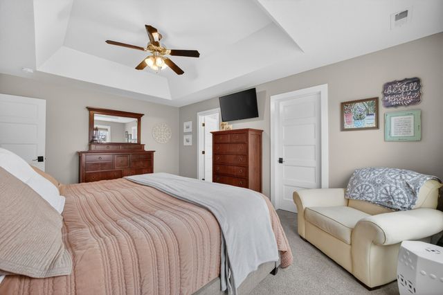 2601 NW Parkridge Drive, Ankeny, IA 50023