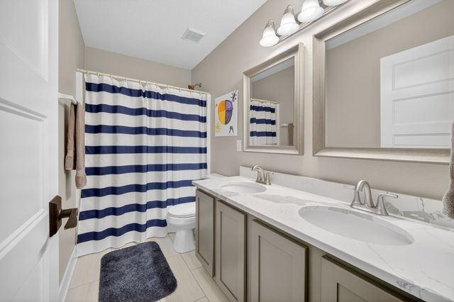 2601 NW Parkridge Drive, Ankeny, IA 50023