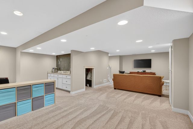 2601 NW Parkridge Drive, Ankeny, IA 50023