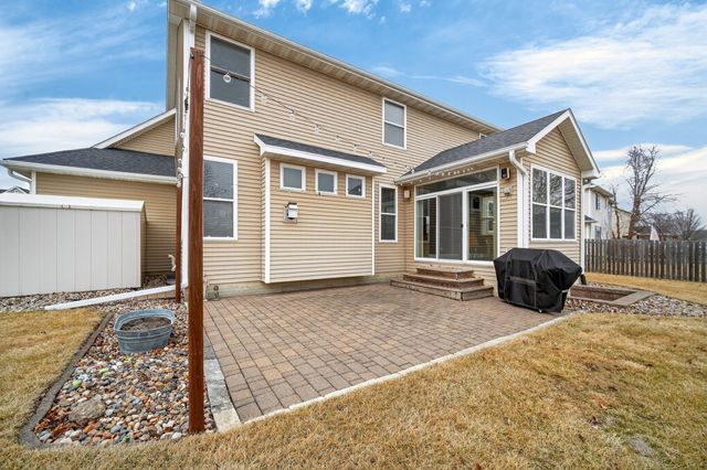 2601 NW Parkridge Drive, Ankeny, IA 50023