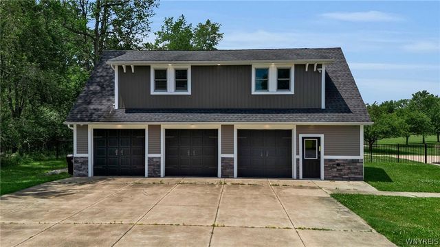 3350 Angle Road, Orchard Park, NY 14127