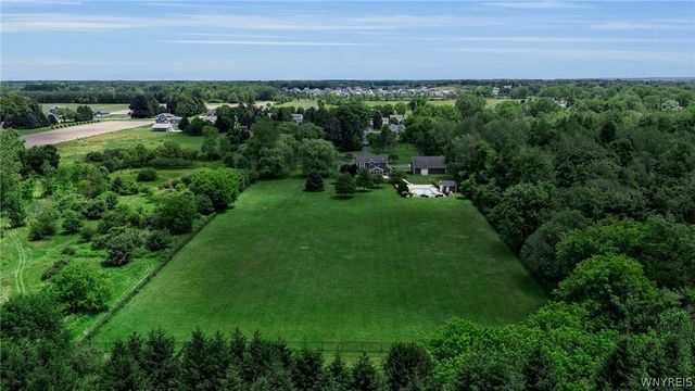 3350 Angle Road, Orchard Park, NY 14127