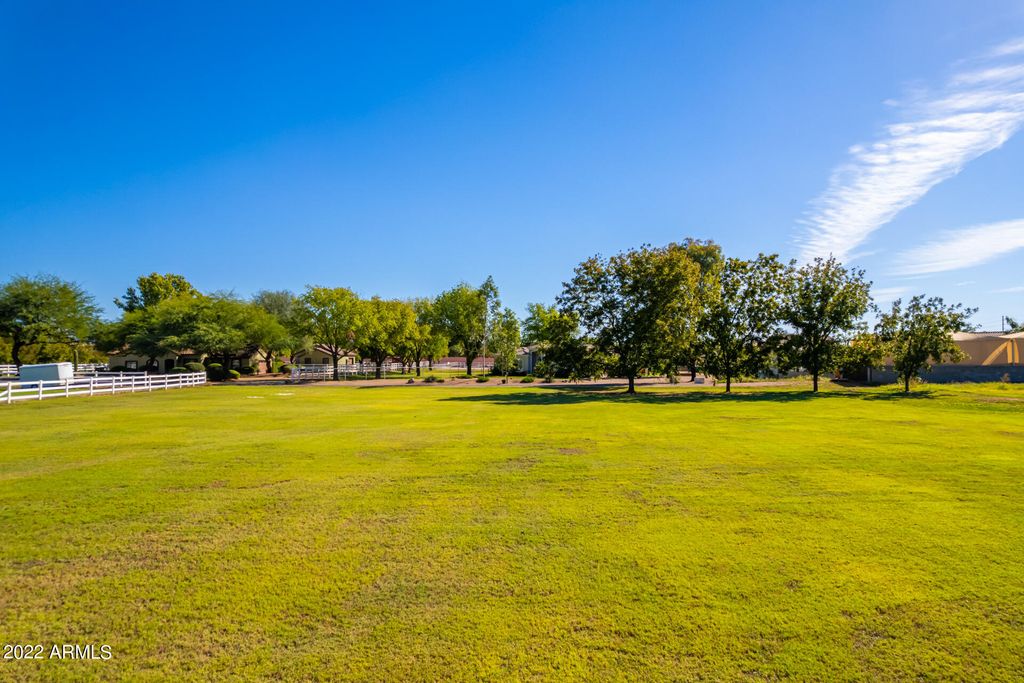 Image 3 of property listing at 0 S 172ND Way -, Gilbert, AZ 85295