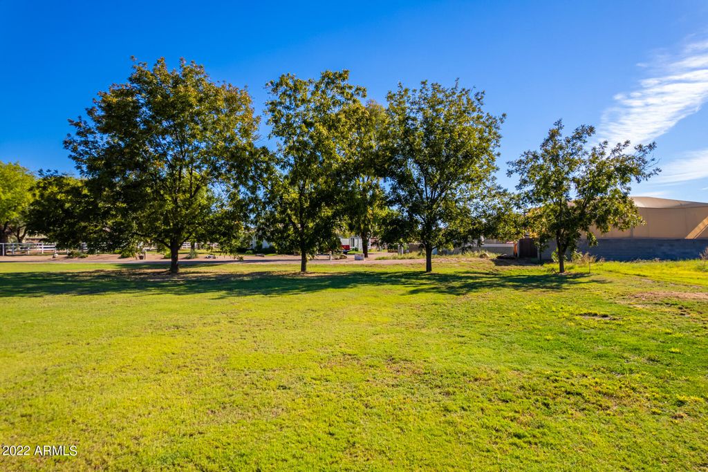 Image 9 of property listing at 0 S 172ND Way -, Gilbert, AZ 85295