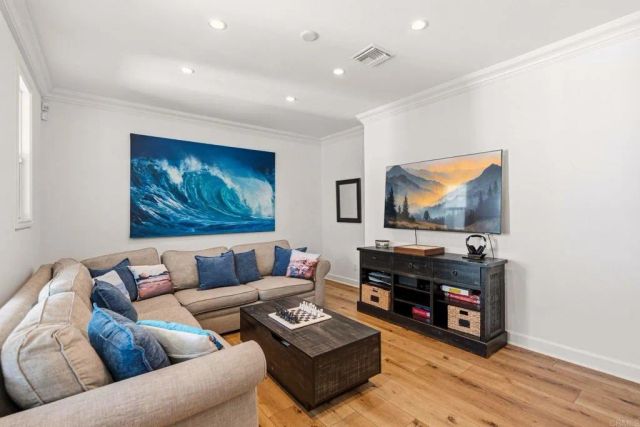 3588 Calle Palmito, Carlsbad, CA 92009