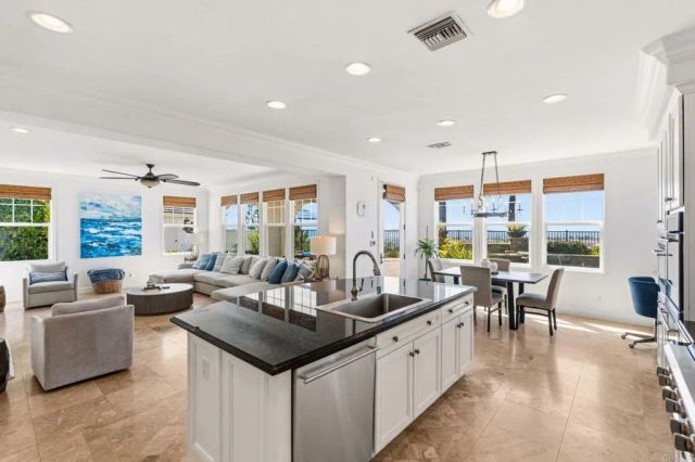 3588 Calle Palmito, Carlsbad, CA 92009