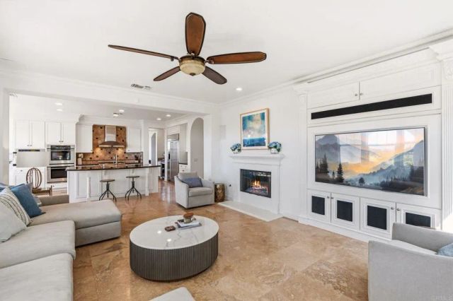 3588 Calle Palmito, Carlsbad, CA 92009