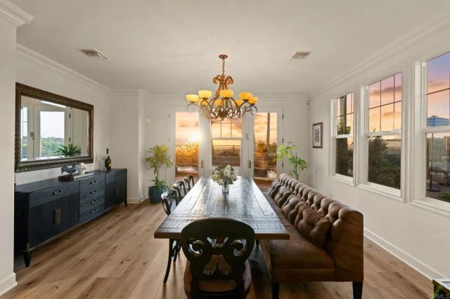 3588 Calle Palmito, Carlsbad, CA 92009