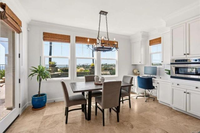 3588 Calle Palmito, Carlsbad, CA 92009