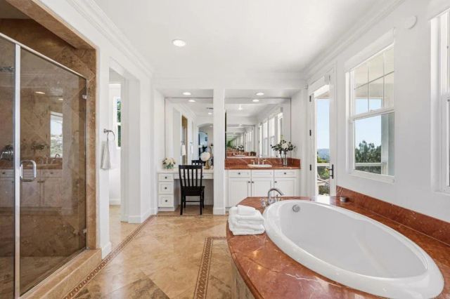 3588 Calle Palmito, Carlsbad, CA 92009