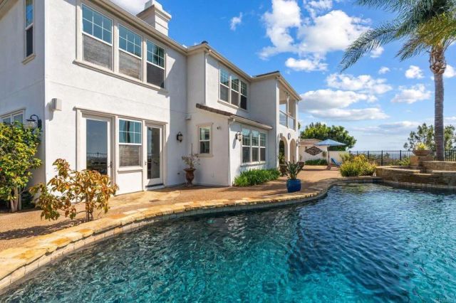 3588 Calle Palmito, Carlsbad, CA 92009
