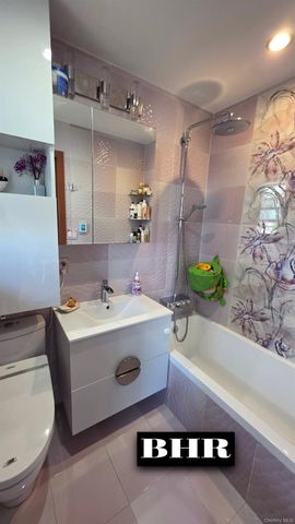 134 W End Avenue 4A, Brooklyn, NY 11235