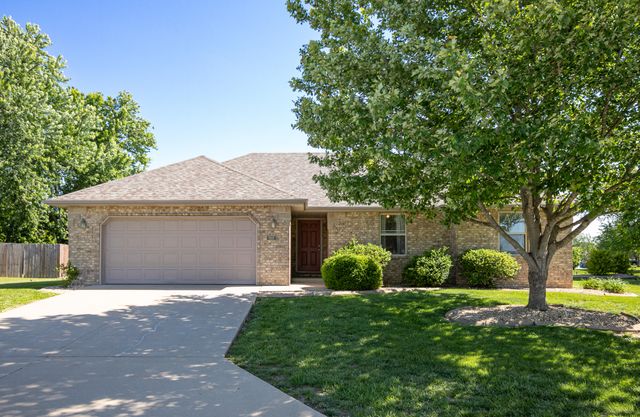 807 E Sandpiper Drive, Ozark, MO 65721