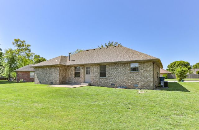 807 E Sandpiper Drive, Ozark, MO 65721