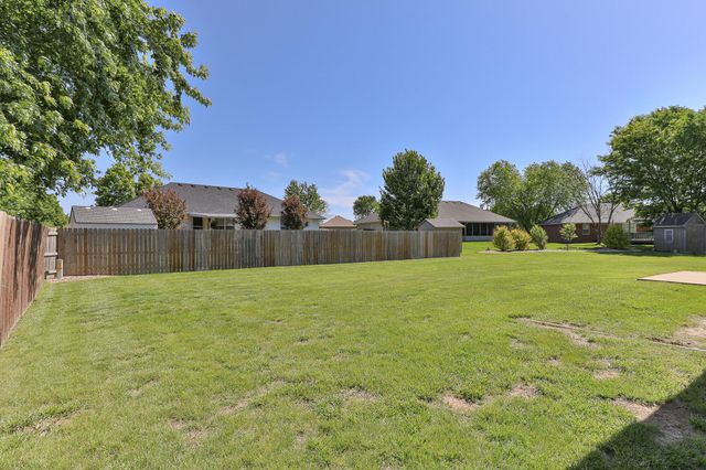 807 E Sandpiper Drive, Ozark, MO 65721