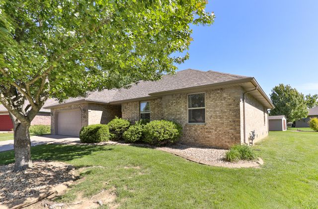 807 E Sandpiper Drive, Ozark, MO 65721