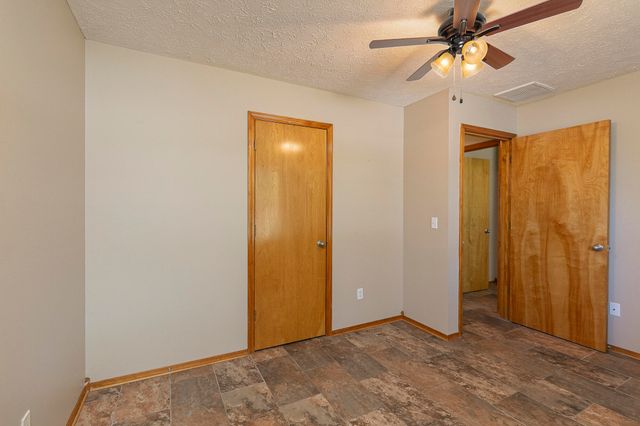807 E Sandpiper Drive, Ozark, MO 65721