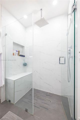 345 NE 194th Ln, Miami, FL 33179