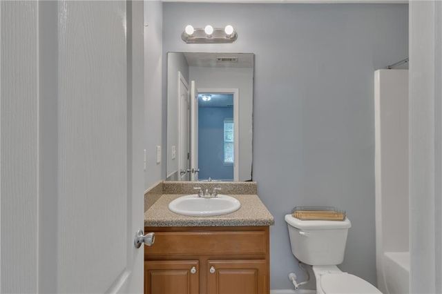 4563 Grove Lake Street, Loganville, GA 30052
