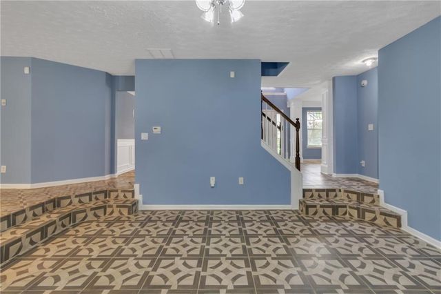 4563 Grove Lake Street, Loganville, GA 30052