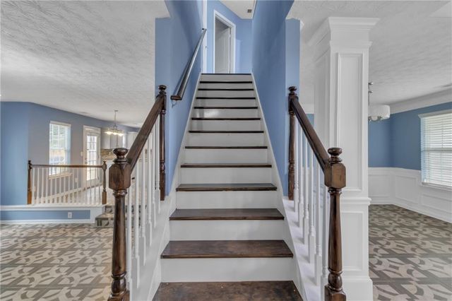 4563 Grove Lake Street, Loganville, GA 30052
