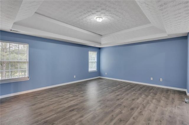4563 Grove Lake Street, Loganville, GA 30052