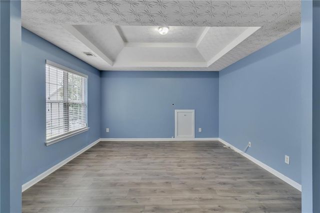 4563 Grove Lake Street, Loganville, GA 30052