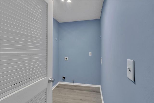 4563 Grove Lake Street, Loganville, GA 30052