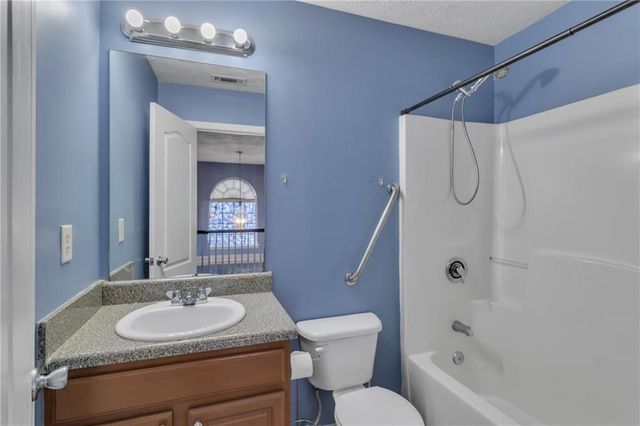 4563 Grove Lake Street, Loganville, GA 30052
