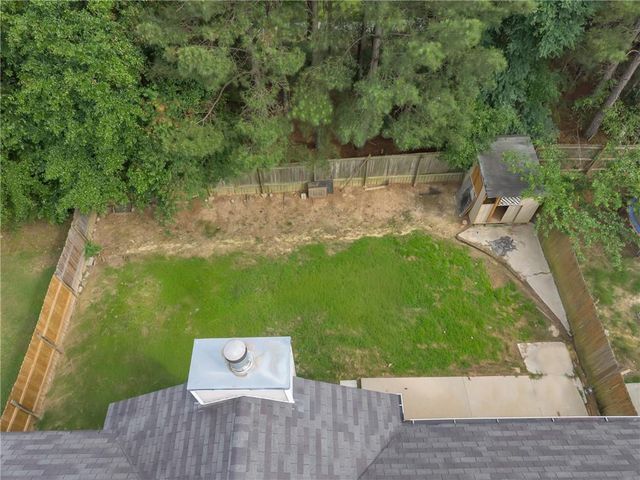 4563 Grove Lake Street, Loganville, GA 30052