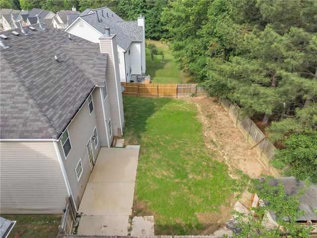 4563 Grove Lake Street, Loganville, GA 30052