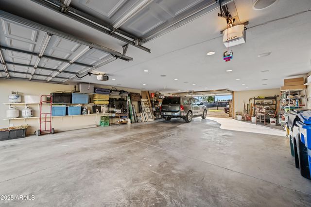 15220 N 27TH Street, Phoenix, AZ 85032
