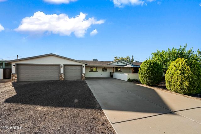 15220 N 27TH Street, Phoenix, AZ 85032