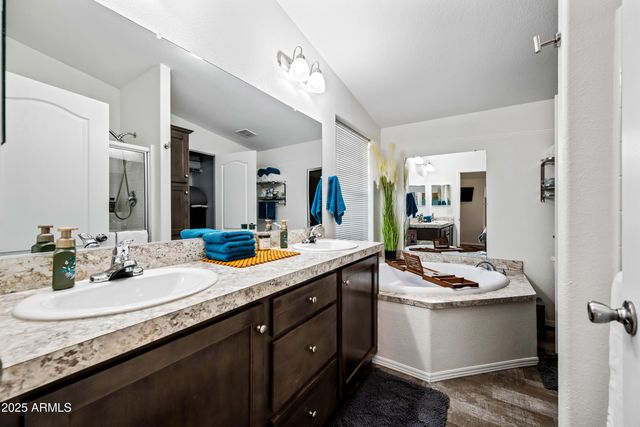 15220 N 27TH Street, Phoenix, AZ 85032