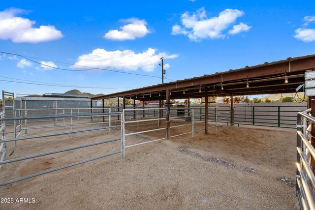 15220 N 27TH Street, Phoenix, AZ 85032